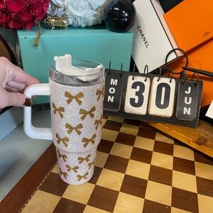 Simply Southern Sequin Tumblers  bows

L